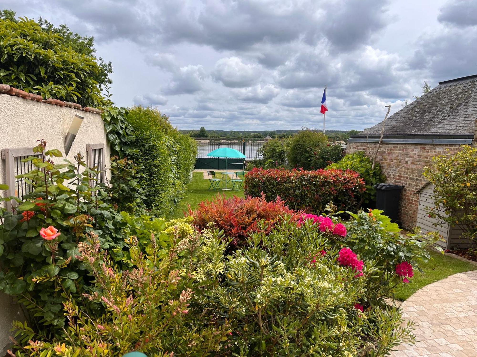 Gite La Fleur De Seine Villequier Extérieur photo